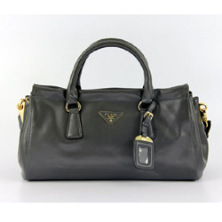 프라다 1849 그레이