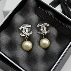 샤넬 귀걸이 E135