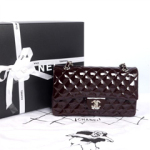 샤넬 클래식 페이던트 2.55백 와인/은장