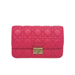 디올 퀄팅 숄더백 뉴락 핑크