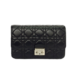 디올 퀄팅 숄더백 뉴락 블랙