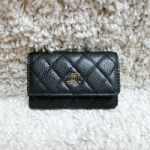 샤넬 캐비어 똑딱이 동전지갑