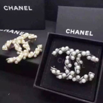 샤넬 브러치 B03