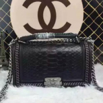 샤넬 16년 크루즈라인 보이백