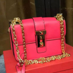 발렌티노 금장 체인 크로스백 핑크