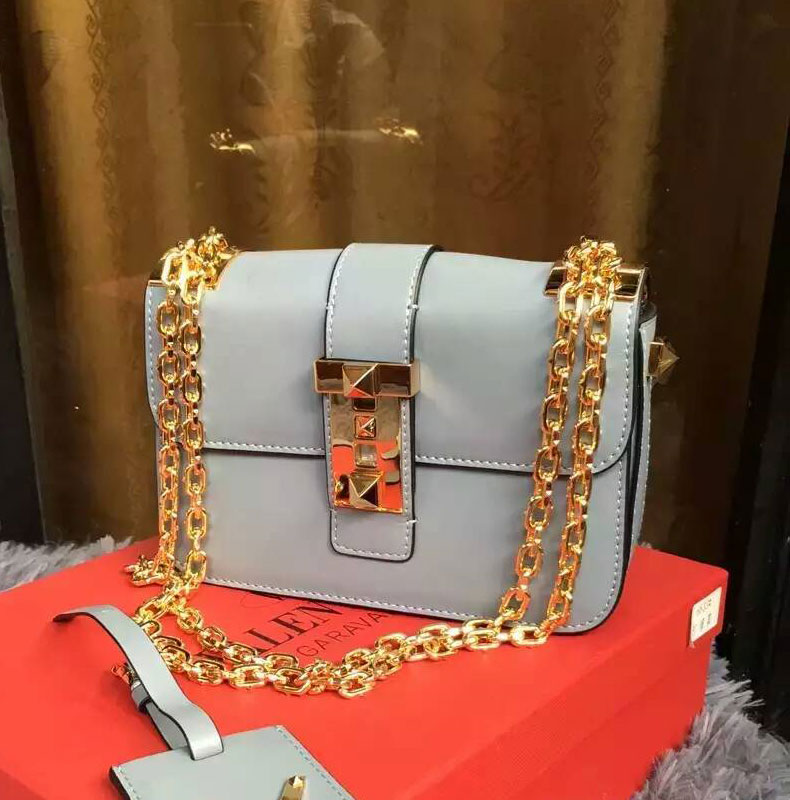 발렌티노 금장 체인 크로스백 블루그레이