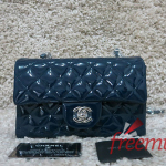 샤넬 페이던트 클래식 플랩백 네이비 /은장 20cm