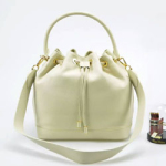 루이비통 신상 가방 M93922