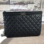 샤넬 16FW 보이 클러치백