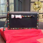 발렌티노 락스터드 클러치 가방