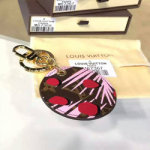루이비통 가방고리