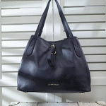 버버리 신상 토드백