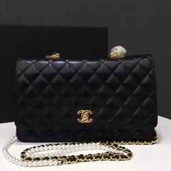 샤넬 진주체인 플랩백