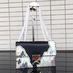 발렌티노 락스터드 백