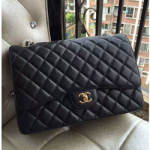 샤넬 클래식 캐비어 맥시 더블플랩 블랙/금장