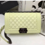 샤넬 체인 보이백