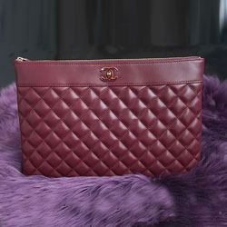 샤넬 램스킨 파우치 클러치백