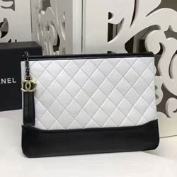 샤넬 램스킨 파우치 클러치백
