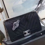 샤넬 보이백 CH-2017084