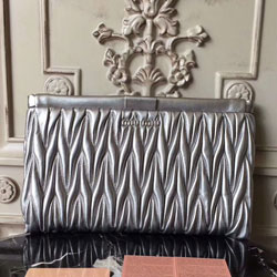 미우미우 가방 RP0390