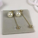 크리스찬디올 귀걸이