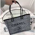 샤넬 18년  캔버스 도빌백 CH-20180204