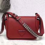 프라다 컨셉 송아지 가죽 백 1BD123