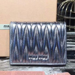 미우미우 가죽 지갑 5MV204