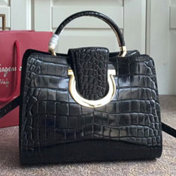 페레가모 가방 21G596