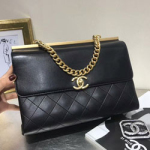 샤넬  램스킨 플랩백 CH-57605 28cm