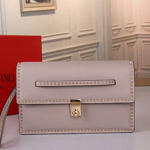 발렌티노 클러치 VN-20180820