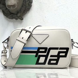 프라다 가죽백 1BH093