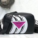 프라다 가죽백 1BH093