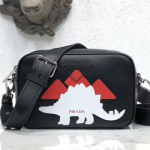 프라다 가죽백 1BH093