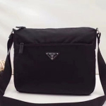 프라다 크로스백 PA181123