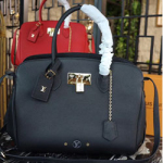 루이비통 밀라 MM M51445 