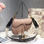 크리스찬디올 송아지 가죽 SADDLE 백 DR-190318