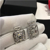 샤넬  CH-665458565