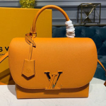   루이비통  볼타 M55060