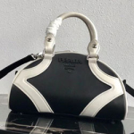 프라다  토트&크로스백  1BD071