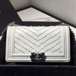 샤넬 램스킨 보이백 25cm