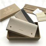 버버리   B-57847583