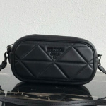 프라다 가죽 모노크롬 숄더백 1BH046