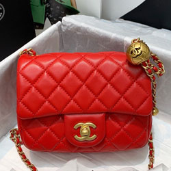 샤넬 플랩 백 AS1786