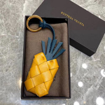 보테가 베네타  611320