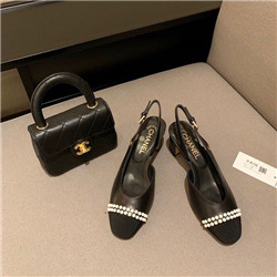 샤넬  CH-567465746