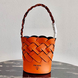 프라다 핸드백 1BE049