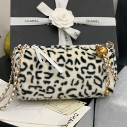 샤넬 볼링 백  AS1899