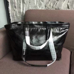 발렌시아가 숄더백 B-556736