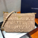 프라다 크로스백 1BH171